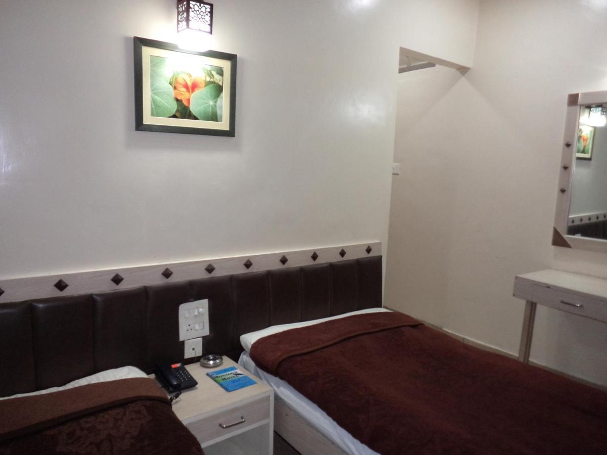 Hotel Monsoon Шиллонг Экстерьер фото