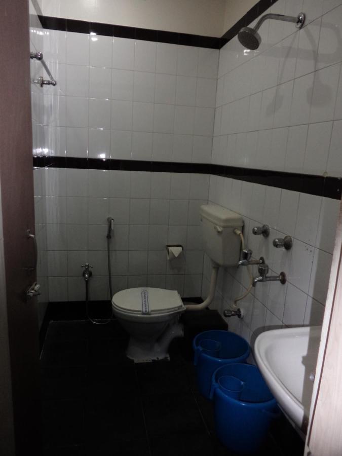 Hotel Monsoon Шиллонг Экстерьер фото